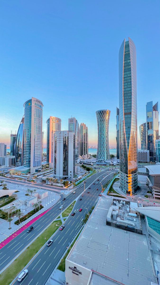 Qatar travel guide featuring tourist tips, cultural advice, and must-see attractions.Doha, Qatar