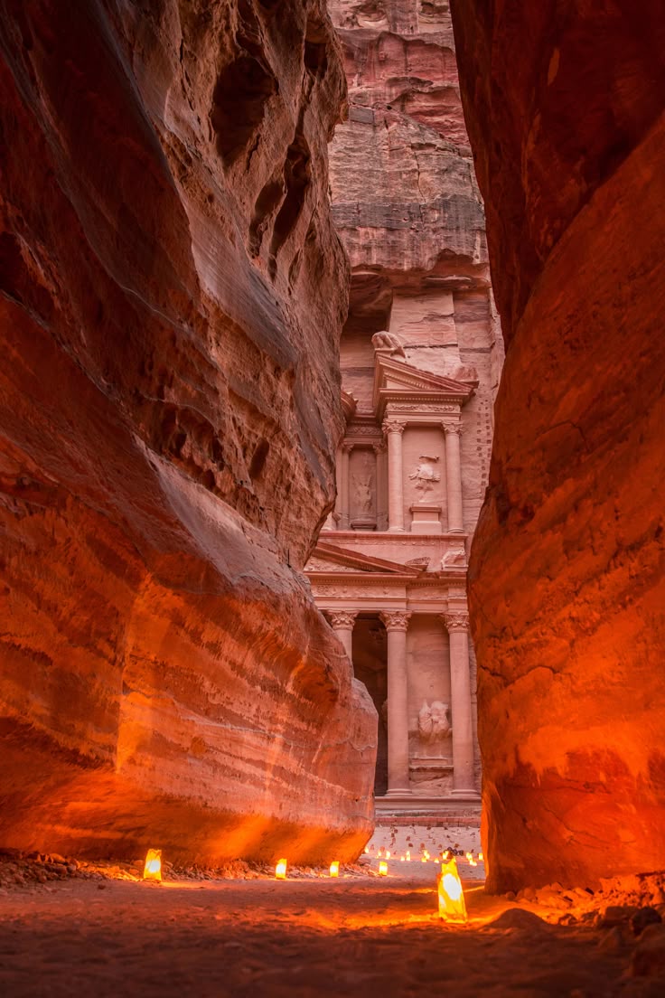 Travel tips for Jordan highlighting essential advice for smooth and enjoyable travel.Jordan