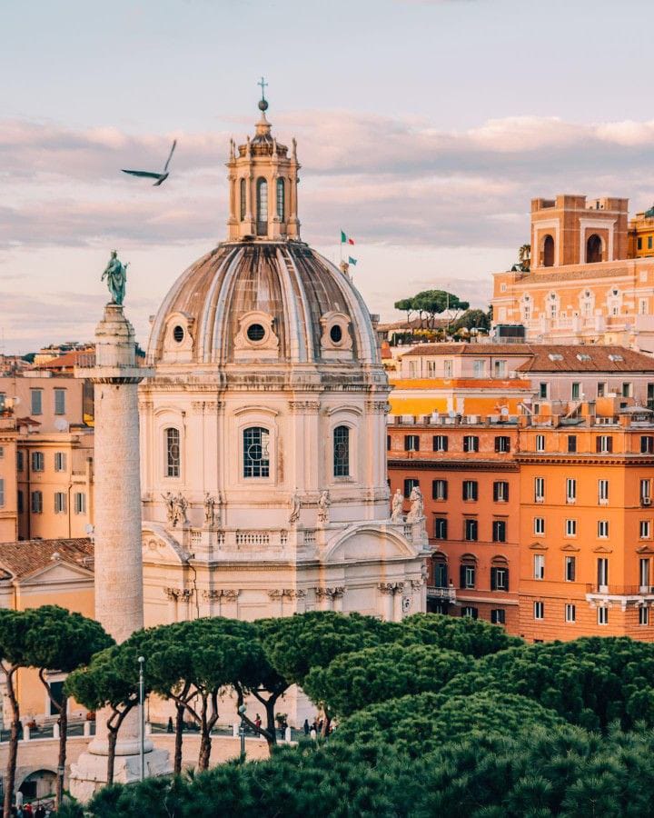 Top destinations in Italy featuring must-see cities, hidden gems, and cultural attractions.Rome