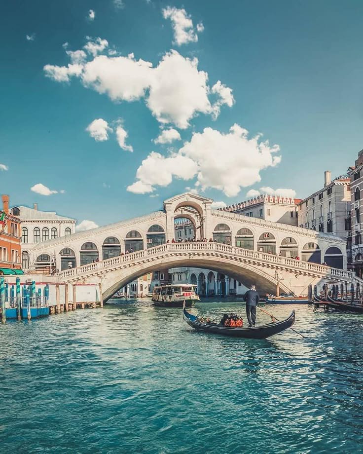 Top destinations in Italy featuring must-see cities, hidden gems, and cultural attractions.Venice