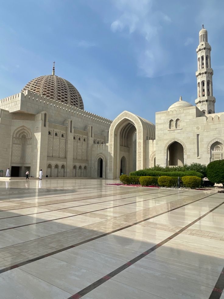 Sultan Qaboos Grand Mosque