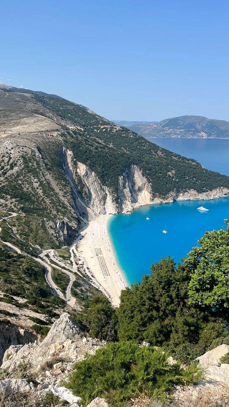 Myrtos Beach: Kefalonia