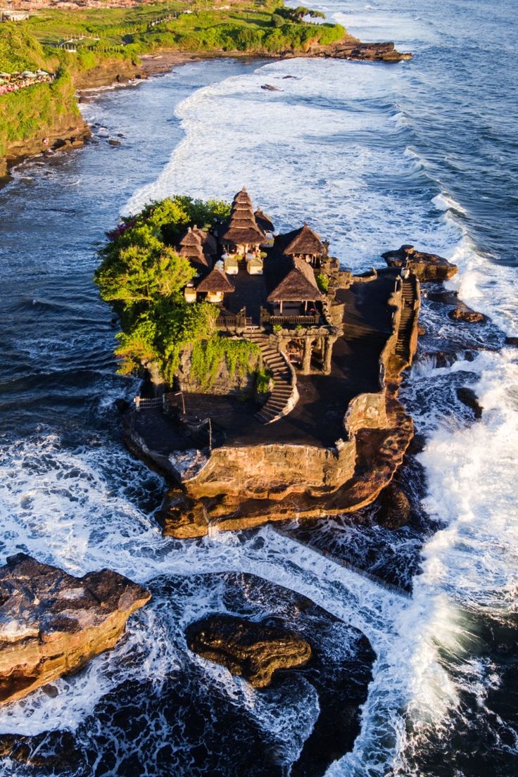 Tanah Lot Temple