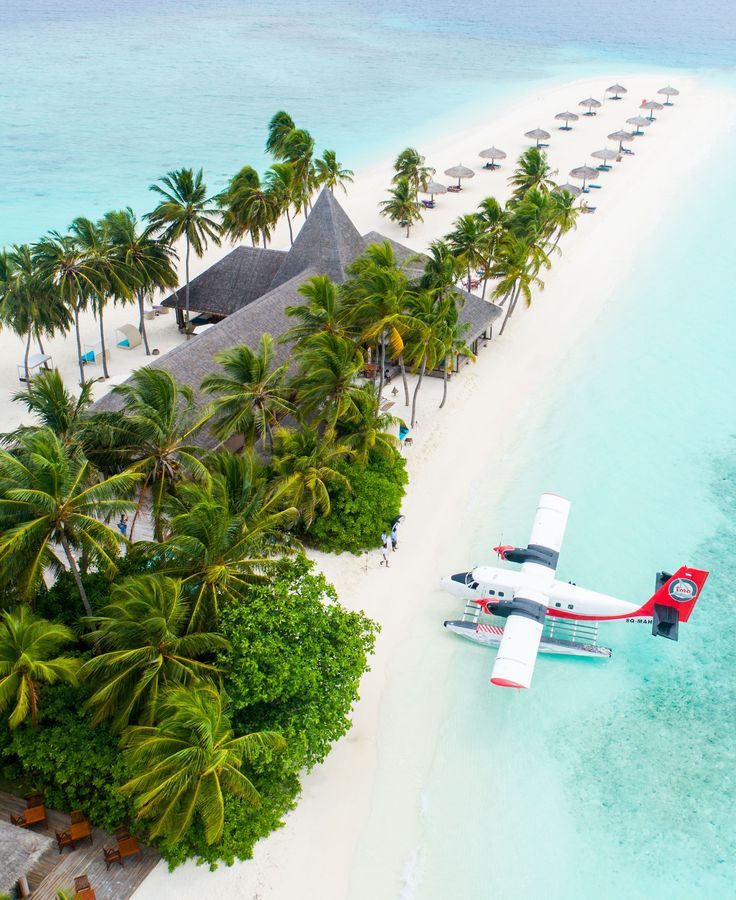 Veligandu Island Beach